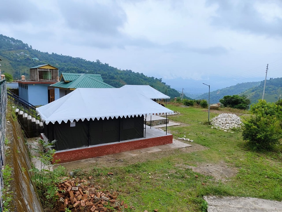 tour-listing-details-slide